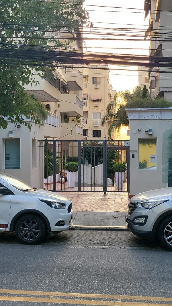 Foto de Apartamento em leilão em Rio De Janeiro - RJ