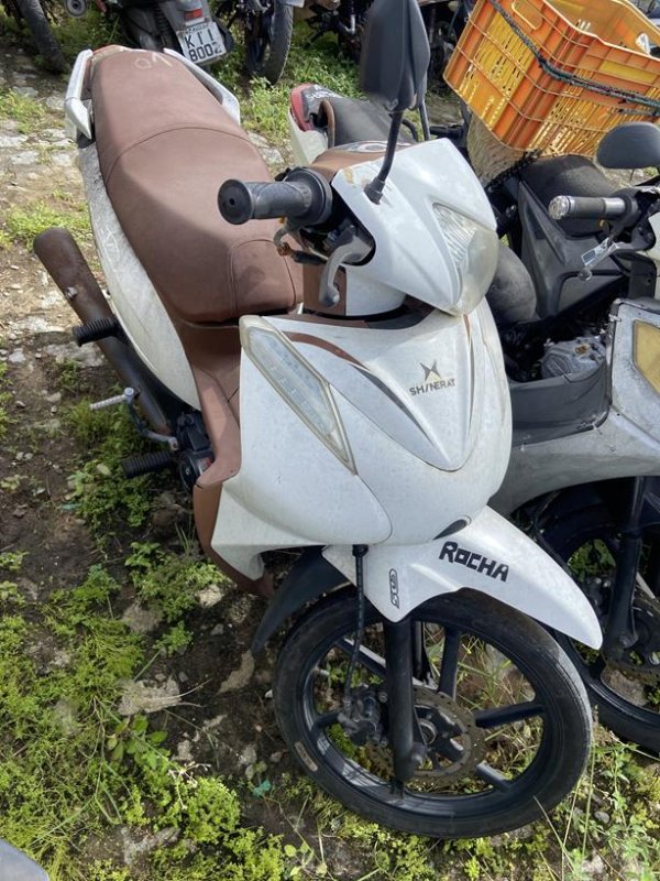 Foto de SHINERAY/XY125-6A, ANO/MOD 2024/2024, COR BRANCA, COMBUSTIVEL GASOLINA, PLACA 1 EMPLAC - N/I, RENAVAM 1472494315, ID CHASSI 99HJTS125RS01358