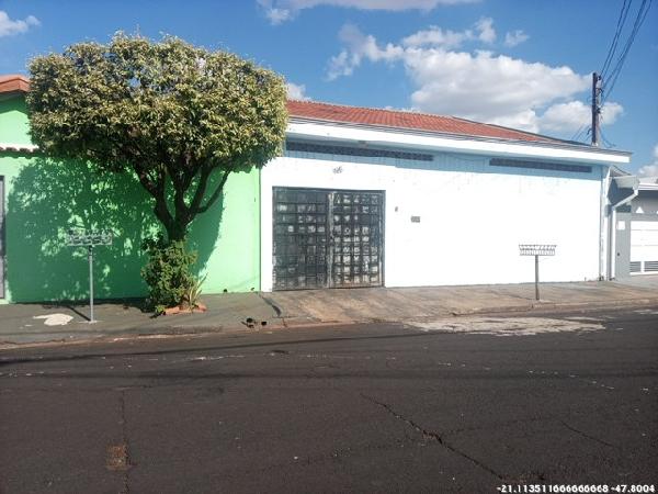 Foto de Casa em leilão no bairro Adelino Simioni em Ribeirão Preto - SP