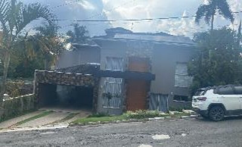 Foto de Casa em leilão no Condomino Recanto Suiço em Vargem Grande Paulista - SP