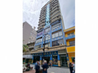 Foto de Comercial em leilão no Edifício Santa Maria Shopping em Santa Maria - RS