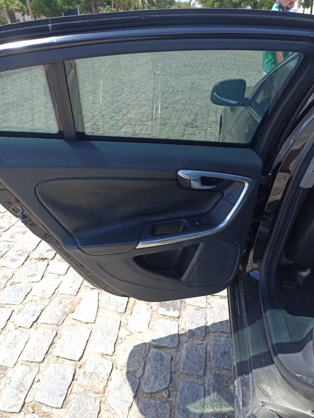 Foto de VOLVO S 60 T5 2012
