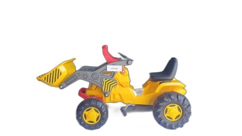 Foto de TRATOR INFANTIL BANDEIRANTE AMARELO