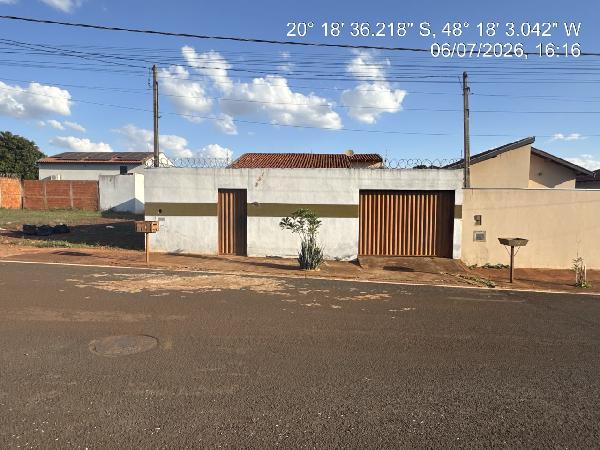 Foto de Casa em leilão no bairro Jardim São Francisco I em Guaíra - SP