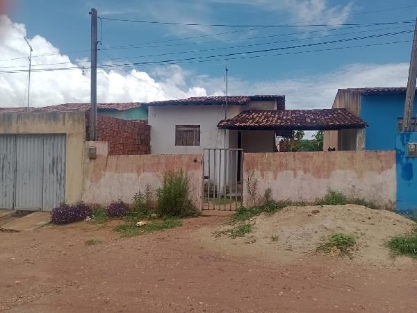Foto de Casa em leilão no bairro Distrito de Dom Marcolino em Maxaranguape - RN