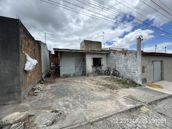 Foto de Casa em leilão no bairro Gabriela em Feira De Santana - BA