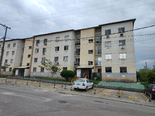 Foto de Apartamento em leilão em Macaé - RJ