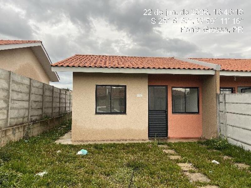 Foto de Casa em leilão no bairro Colônia Dona Luiza em Ponta Grossa - PR