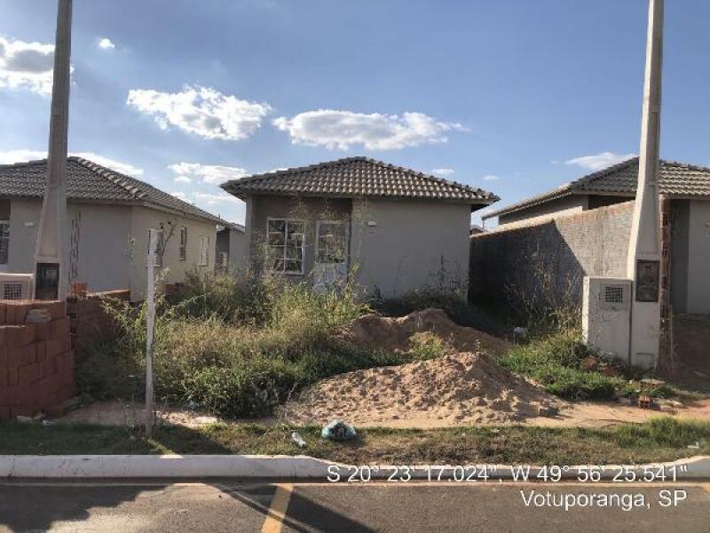 Foto de Casa em leilão no bairro Parque Esplanada em Votuporanga - SP