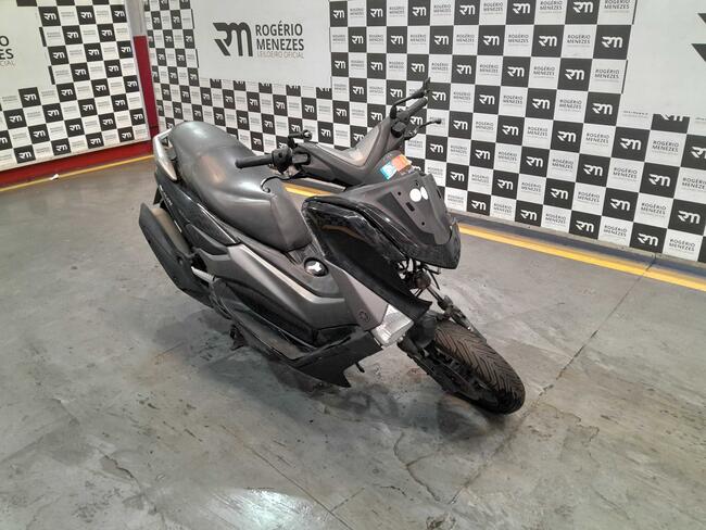 Foto de MOTO YAMAHA NMAX 2017/2018 GASOLINA