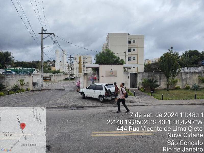Foto de Apartamento em leilão em São Gonçalo - RJ