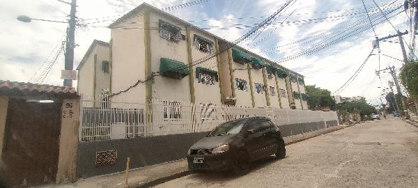 Foto de Apartamento em leilão em São Gonçalo - RJ