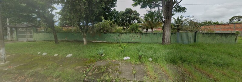 Foto de Terreno em leilão no bairro Jardim das Gaivotas em Caraguatatuba - SP