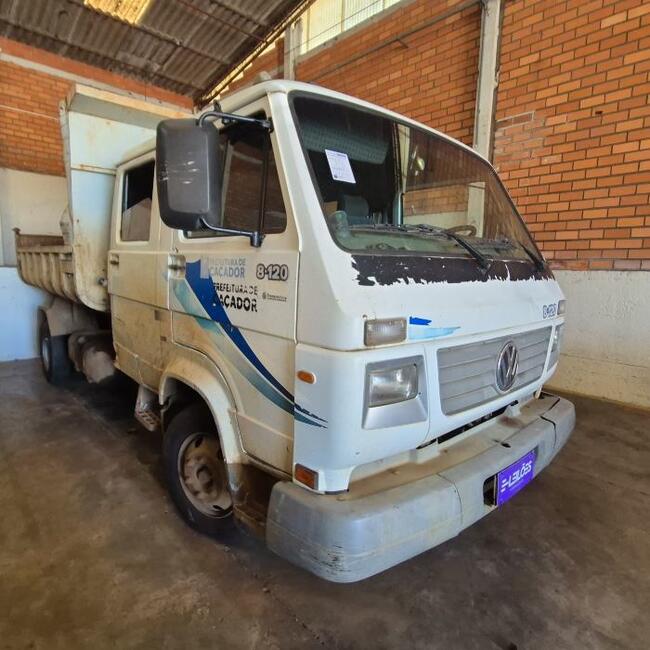 Foto de VOLKSWAGEN 8120 2003