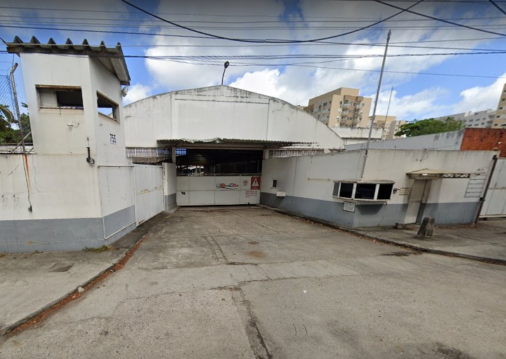 Foto de Comercial em leilão em Rio De Janeiro - RJ