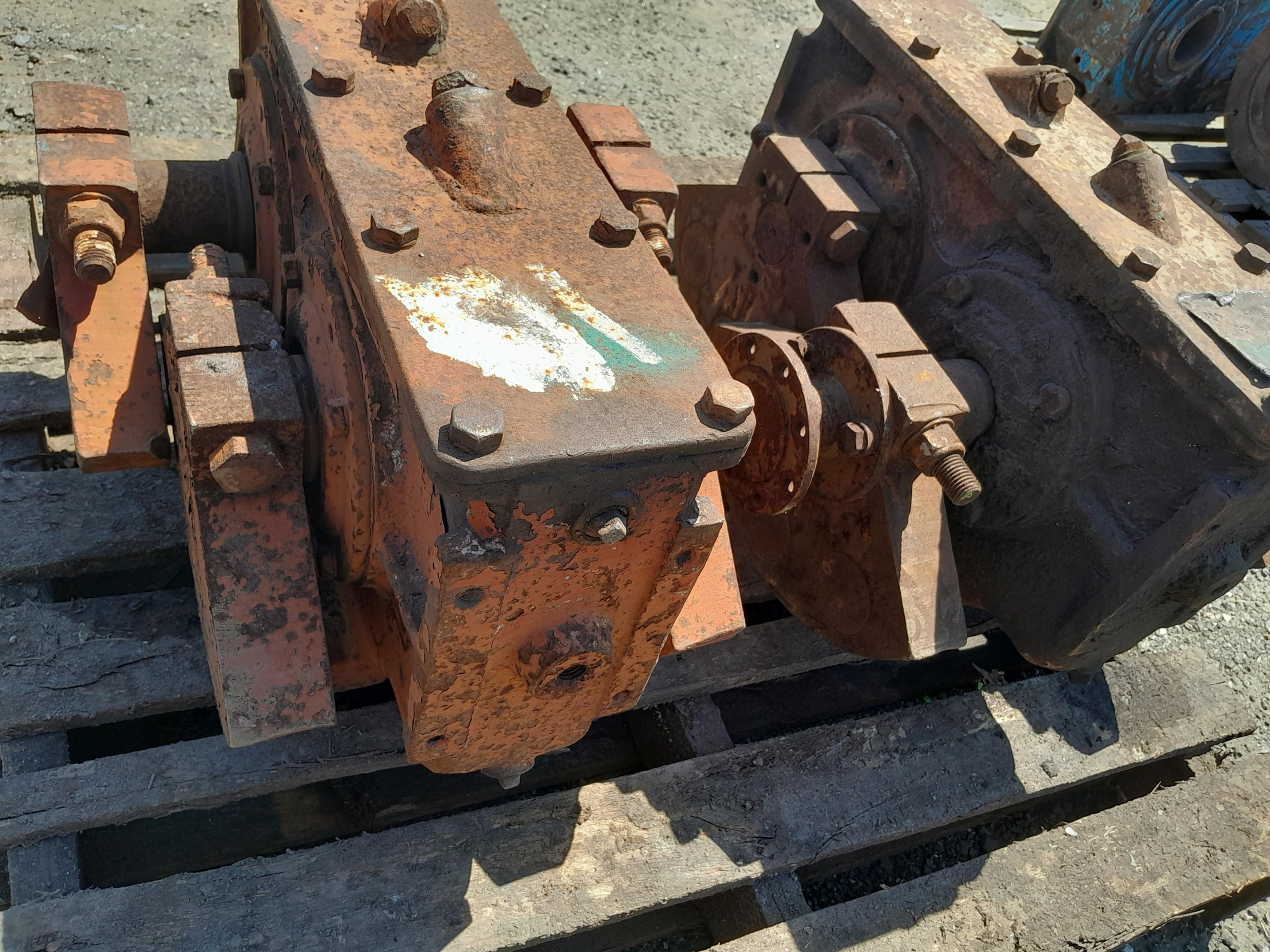 Foto de 2PÇS SUCATA REDUTOR REF VR 390 (Ref.: 1911)