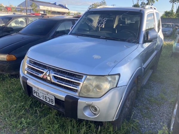 Foto de I/MMC PAJERO HPE 3.2 D, ANO/MOD 2010/2011, COR PRATA, COMBUSTIVEL DIESEL, PLACA PEL1638 - AL, RENAVAM 252673956, ID CHASSI JMYMYV88WBJA00143
