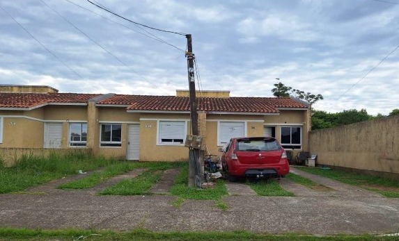 Foto de Casa em leilão no bairro Vila Três Marias em Esteio - RS