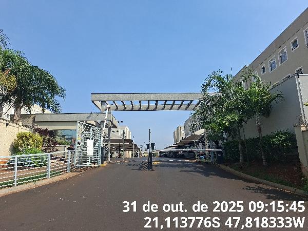 Foto de Apartamento em leilão no bairro Jardim Heitor Rigon em Ribeirão Preto - SP