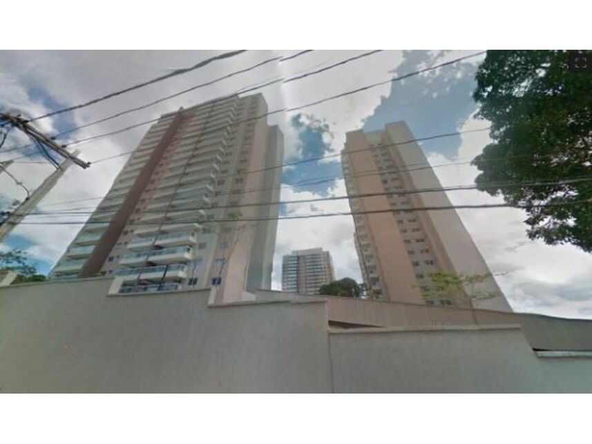 Foto de Apartamento em leilão em Macaé - RJ