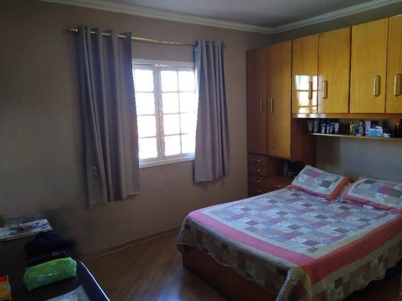 Foto de Casa em leilão no Loteamento Outeiro de Passargada em Cotia - SP