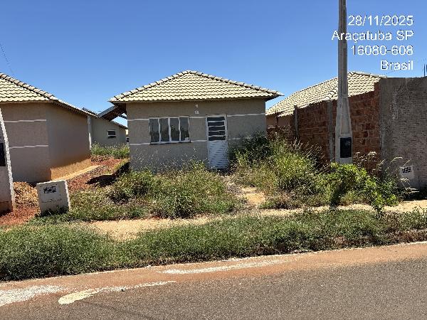 Foto de Casa em leilão no Residencial Sylvio Jose Venturolli em Araçatuba - SP