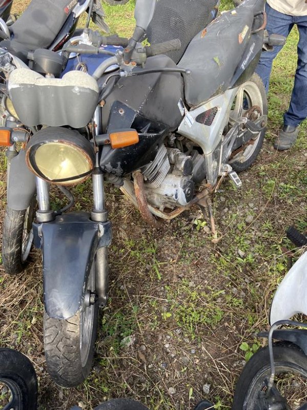 Foto de HONDA/CBX 250 TWISTER, ANO/MOD 2008/2008, COR PRETA, COMBUSTIVEL GASOLINA, PLACA MUZ9051 - AL, RENAVAM 950675490, ID CHASSI 9C2MC35008R03550
