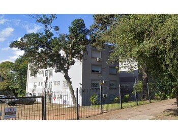 Foto de Apartamento em leilão no Condomínio Conjunto Residencial Marechal Mesquita em Porto Alegre - RS