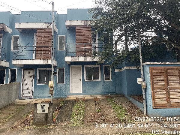 Foto de Casa em leilão no bairro Taruma em Viamão - RS
