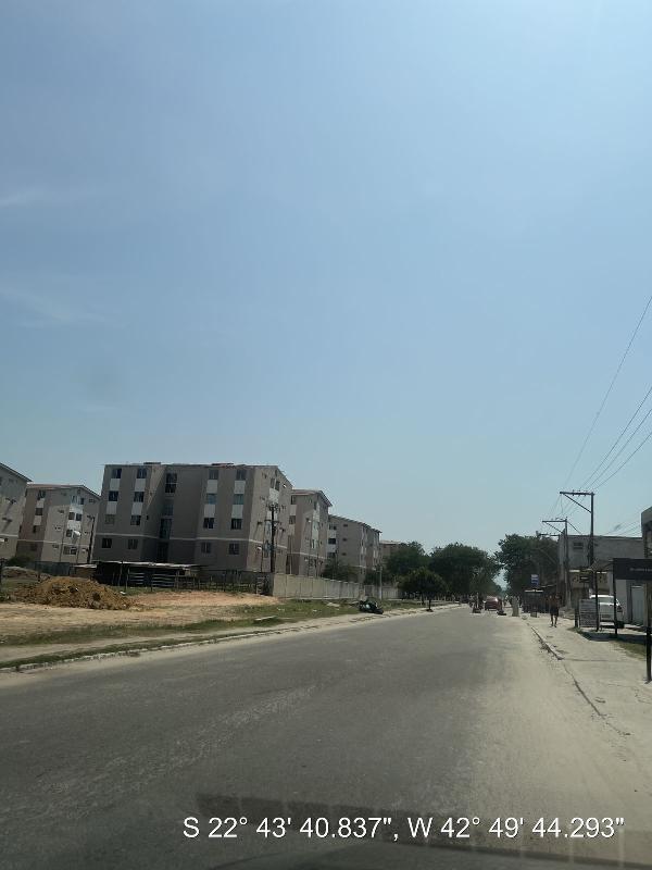Foto de Apartamento em leilão em Itaboraí - RJ