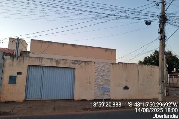 Foto de Imóvel na Rua Atilio Spini, 300 - Leilão em UBERLANDIA/MG