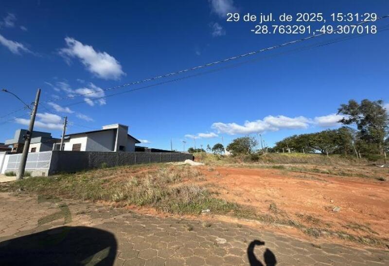 Foto de Terreno em leilão no bairro Presidente Vargas em Içara - SC