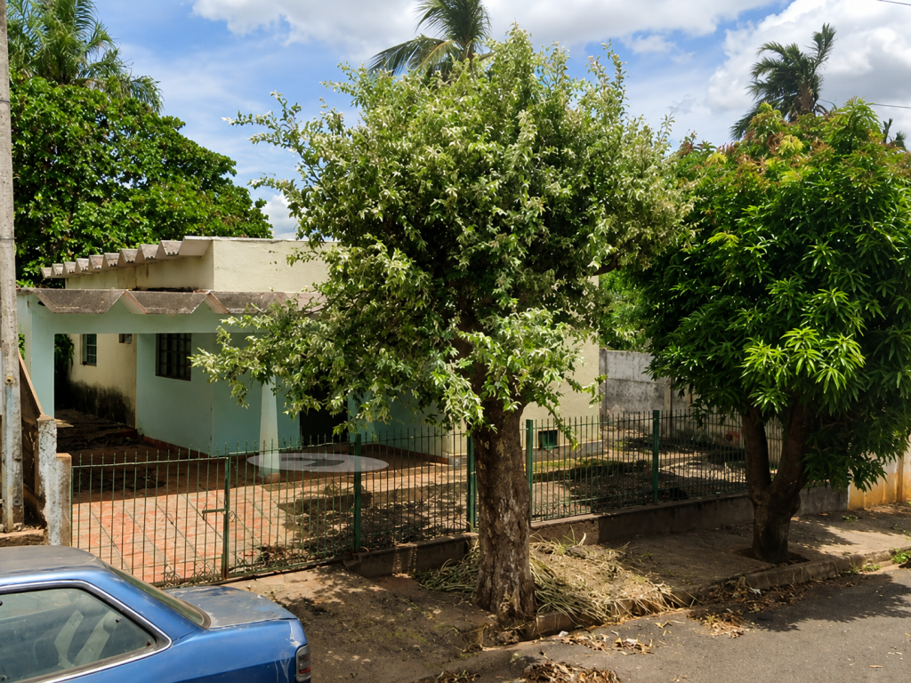 Foto de Terreno em leilão no bairro Jardim Itália em Santa Albertina - SP