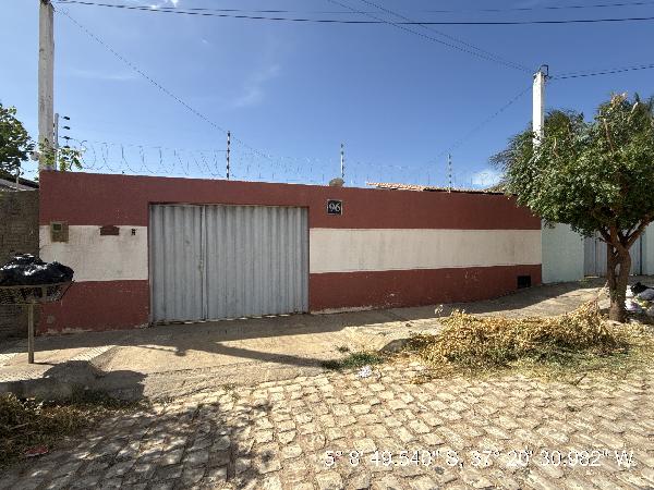 Foto de Casa em leilão no bairro Santo Antônio em Mossoró - RN