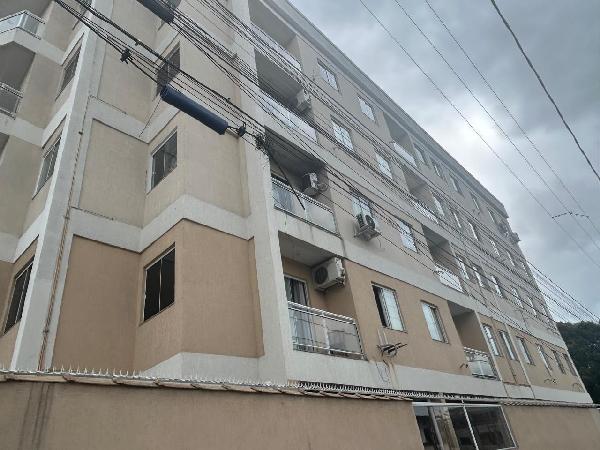 Foto de Apartamento em leilão em São Gonçalo - RJ