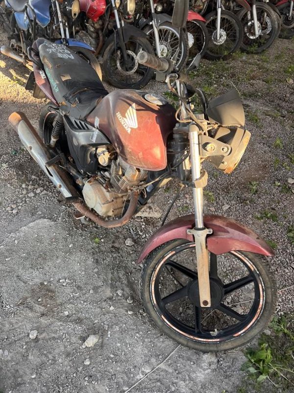 Foto de HONDA/CG 150 FAN ESI, ANO/MOD 2011/2011, COR VERMELHO, COMBUSTIVEL ALCOOL/GASOLINA, PLACA NMG3717 - AL, RENAVAM 339767170, ID CHASSI 9C2KC16