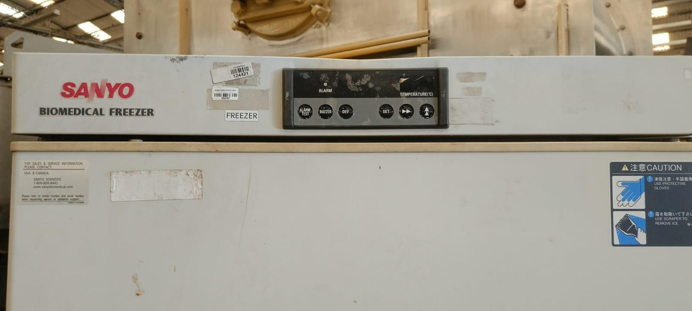 Foto de FREEZER BIOMEDICO COM DUAS PORTAS, MARCA SANYO