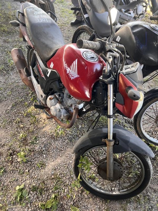 Foto de HONDA/CG 160 START, ANO/MOD 2018/2018, COR VERMELHO, COMBUSTIVEL GASOLINA, PLACA QLG8785 - AL, RENAVAM 1157881685, ID CHASSI 9C2KC2500JR1319