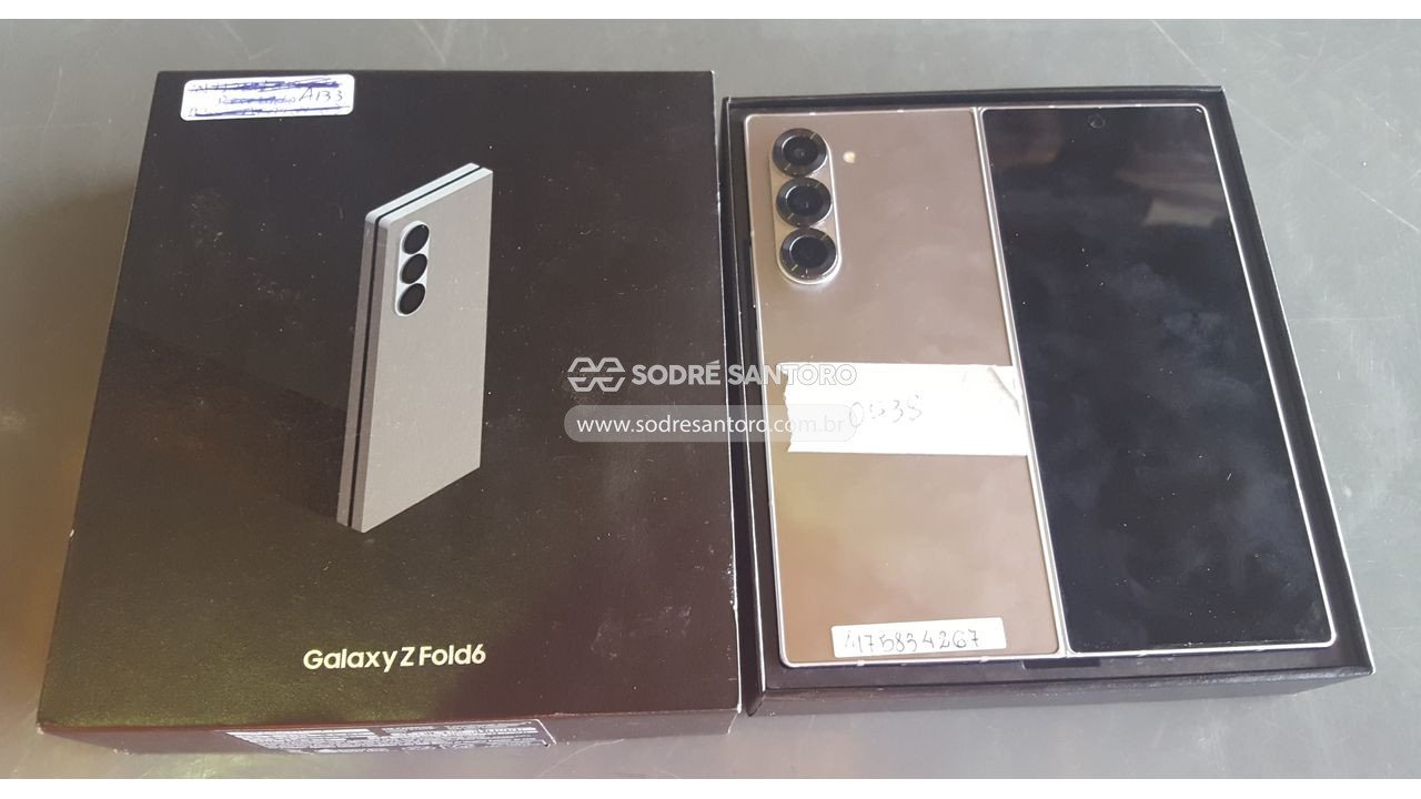 Foto de smartphone samsung galaxy z fold6
