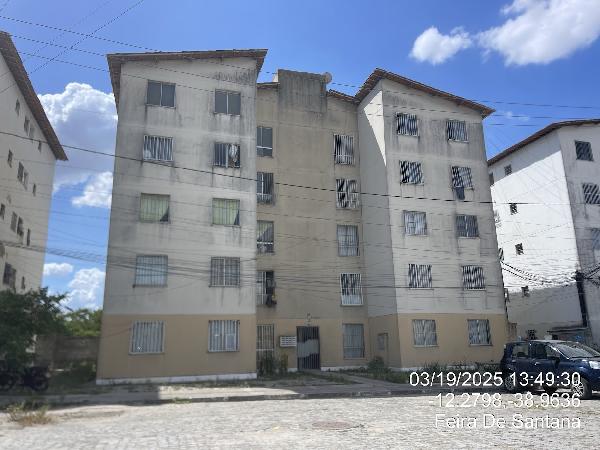 Foto de Apartamento em leilão no bairro Tomba em Feira De Santana - BA