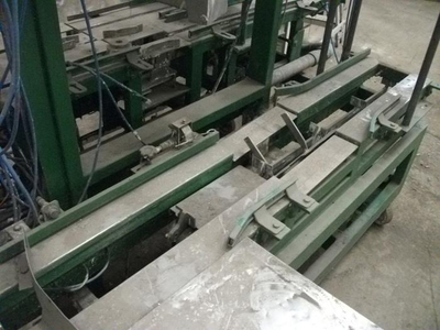 Foto de Enchedora e fechadora de latas, em aço inox