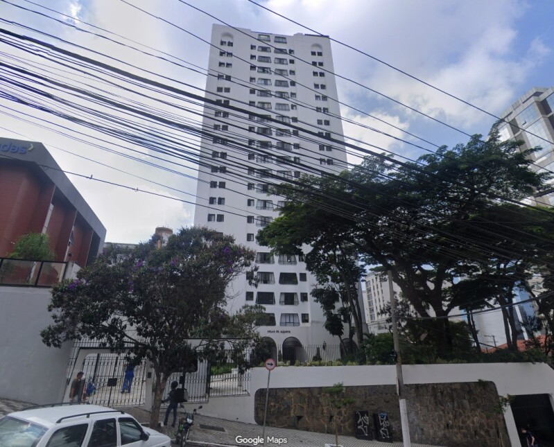 Foto de Apartamento em leilão no Edifício Solar de Algarve em São Paulo - SP