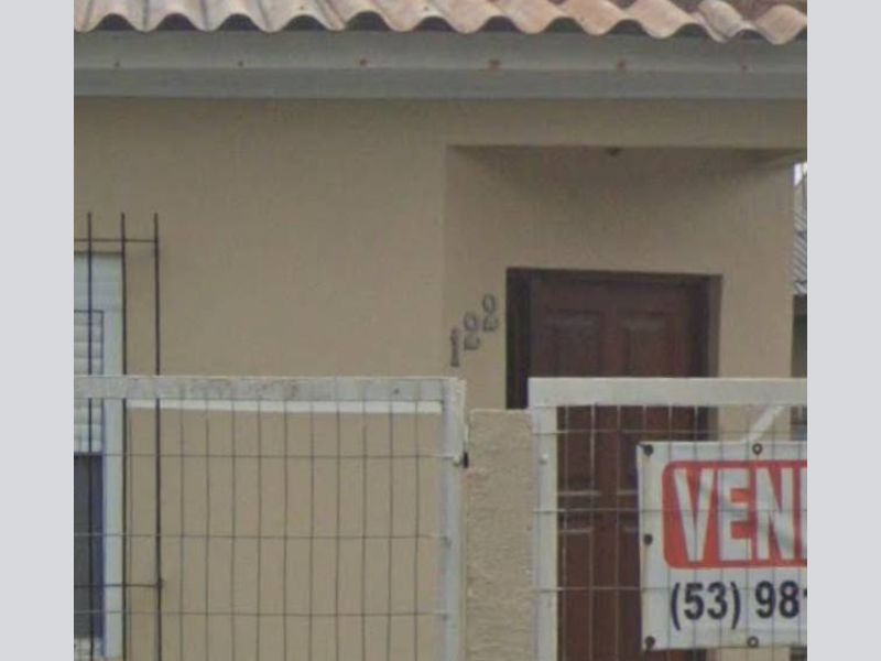 Foto de Casa em leilão no Loteamento Residencial Eucalipios em Pelotas - RS