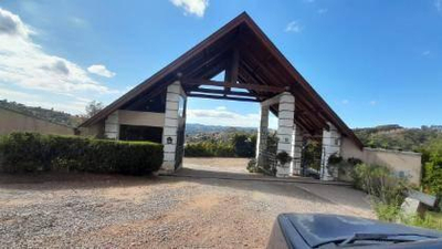 Foto de Terreno em leilão no Condomínio 1 380m² em Campos Do Jordão - SP