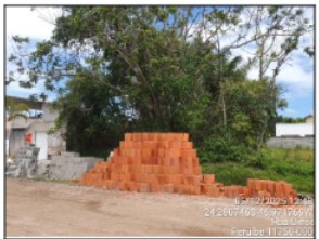 Foto de Terreno em leilão no bairro Jardim Sao Luis em Peruíbe - SP