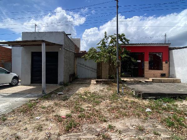Foto de Casa em leilão no bairro Centro em Cristinápolis - SE