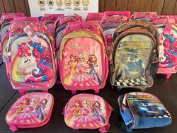 Foto de MOCHILAS INFANTIS DIVERSAS. NO ESTADO QUE SE ENCONTRAM.