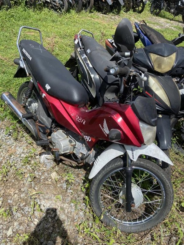 Foto de HONDA/POP 110I, ANO/MOD 2019/2019, COR VERMELHA, COMBUSTIVEL GASOLINA, PLACA 1 EMPLAC - N/I, RENAVAM N/I, ID CHASSI 9C2JB0100KR200268, ID MO
