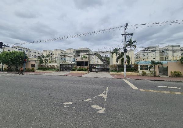 Foto de Apartamento em leilão em São Gonçalo - RJ
