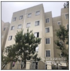 Foto de Apartamento em leilão no bairro Jardim dos Estados em Cachoeirinha - RS